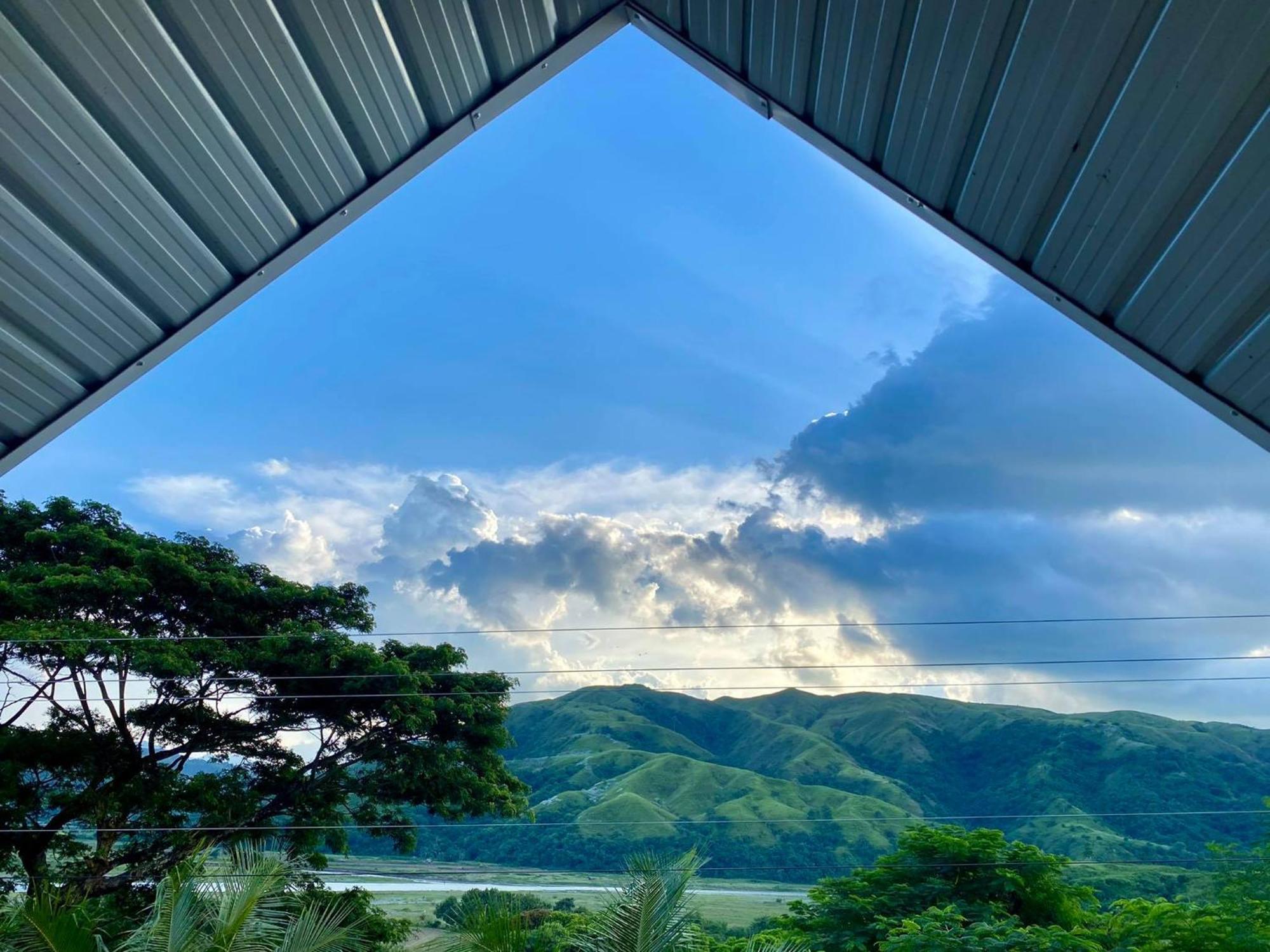Rea'S Bamboo Resort Gabaldon Екстер'єр фото