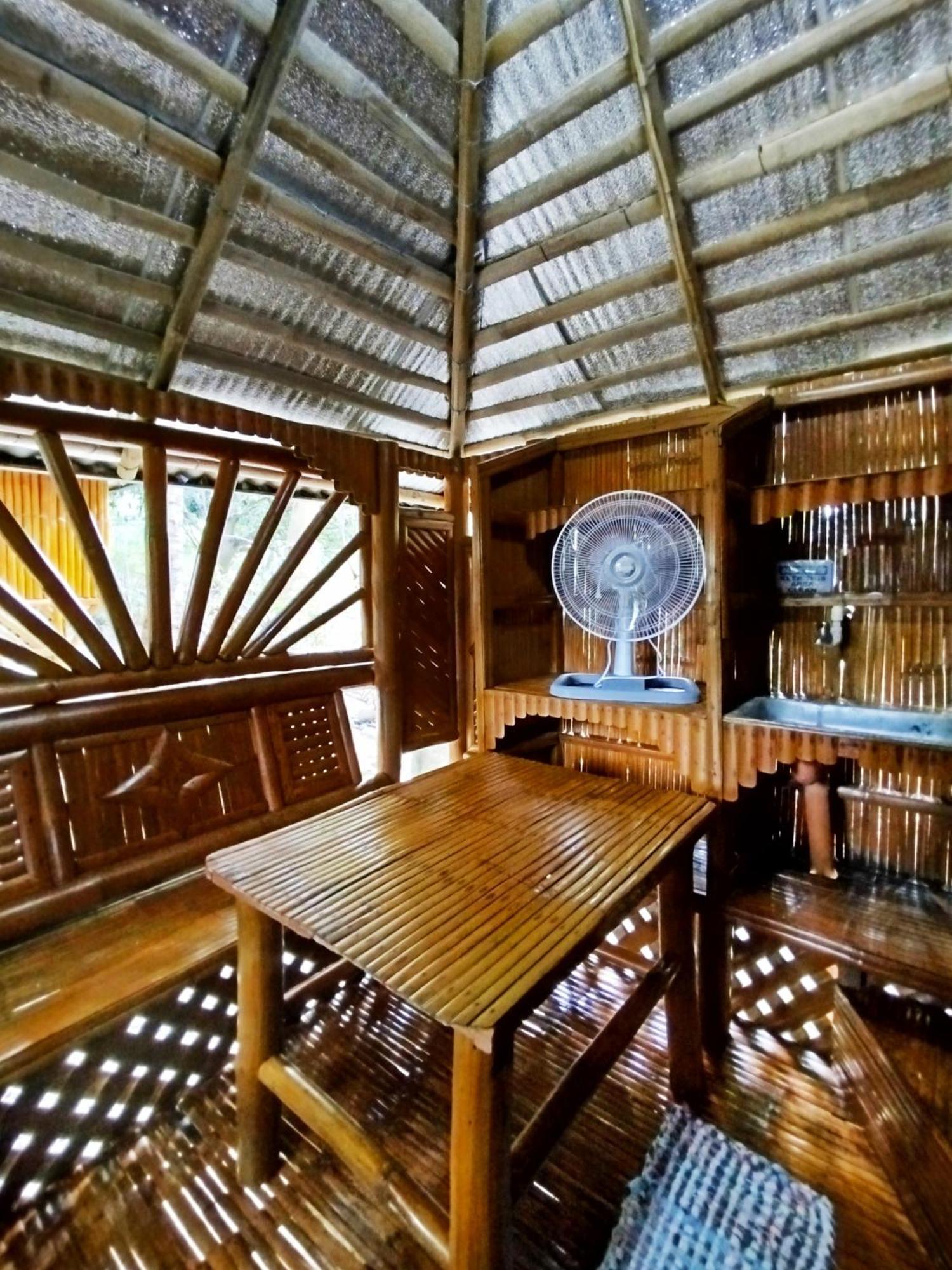 Rea'S Bamboo Resort Gabaldon Номер фото