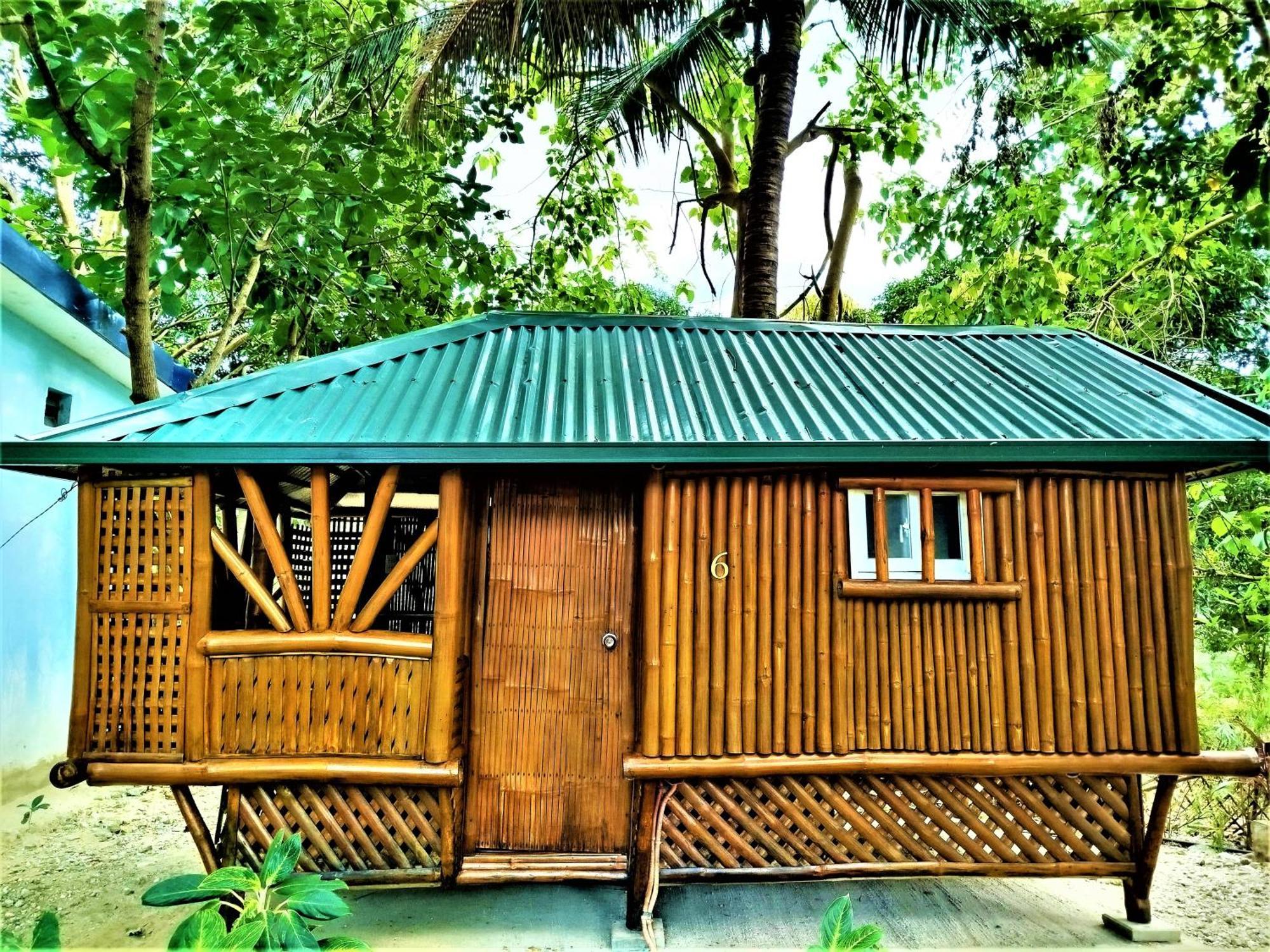 Rea'S Bamboo Resort Gabaldon Номер фото